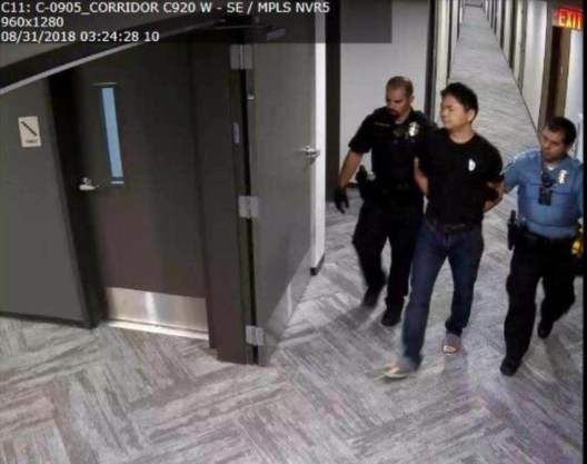 刘强东案视频轮番曝光，真假难辨背后谁说谎？