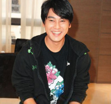 揭娱乐圈10大男星出奇制胜的泡妞高作儿