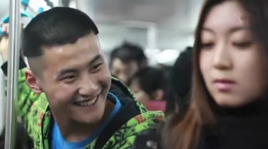 【小万呱蛋】地铁罗密欧泡妞大法