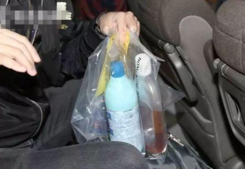 同学聚会孕育孕育产生黄昏恋 婚外情曝光后男女相约自杀