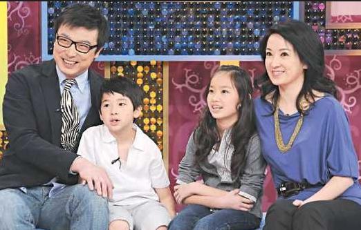 前TVB女神老公与女总裁当街搂抱亲吻被拍 自曝分居两年否认婚外恋